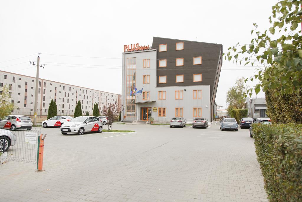 Plus Hotel Craiova Exterior foto
